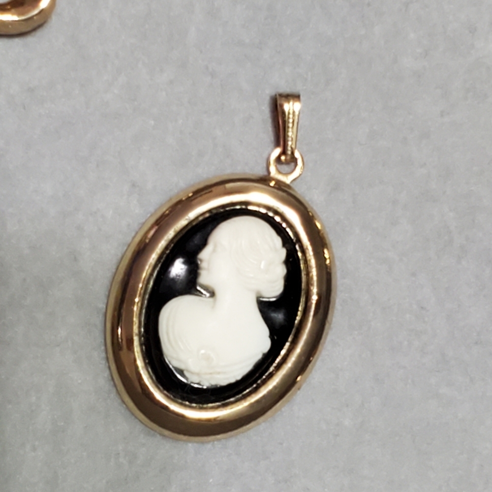 Pendant